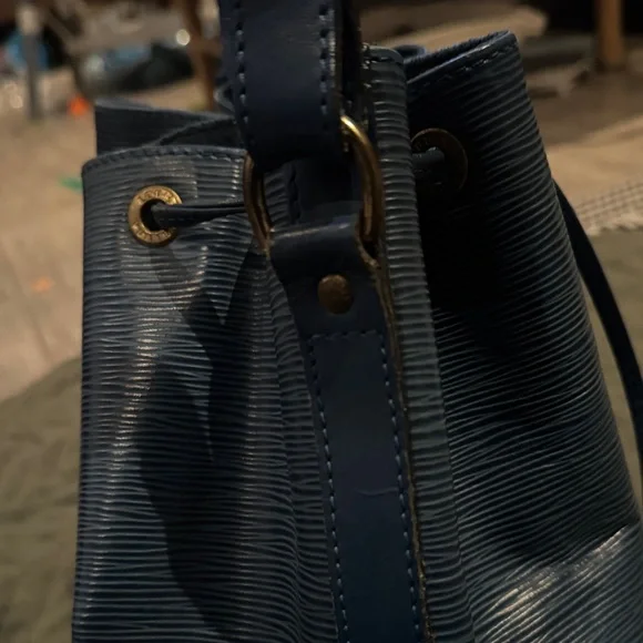 Louis Vuitton EPI NOE - Picture 5 of 7